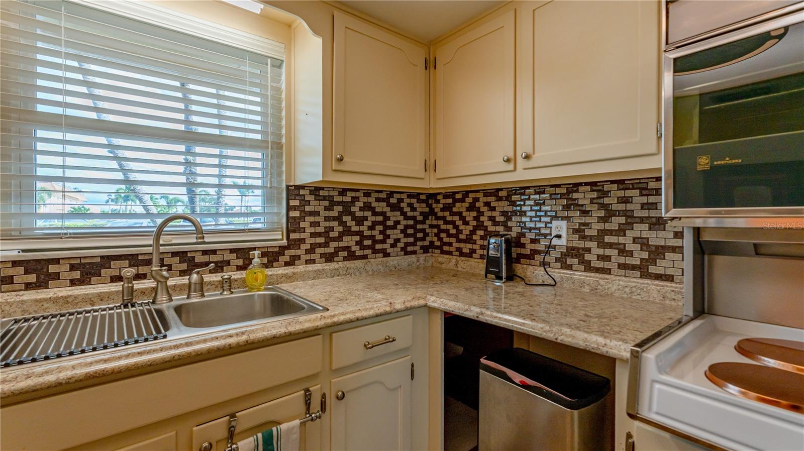 5020 BRITTANY DR S #125, ST PETERSBURG, FL — photo 16