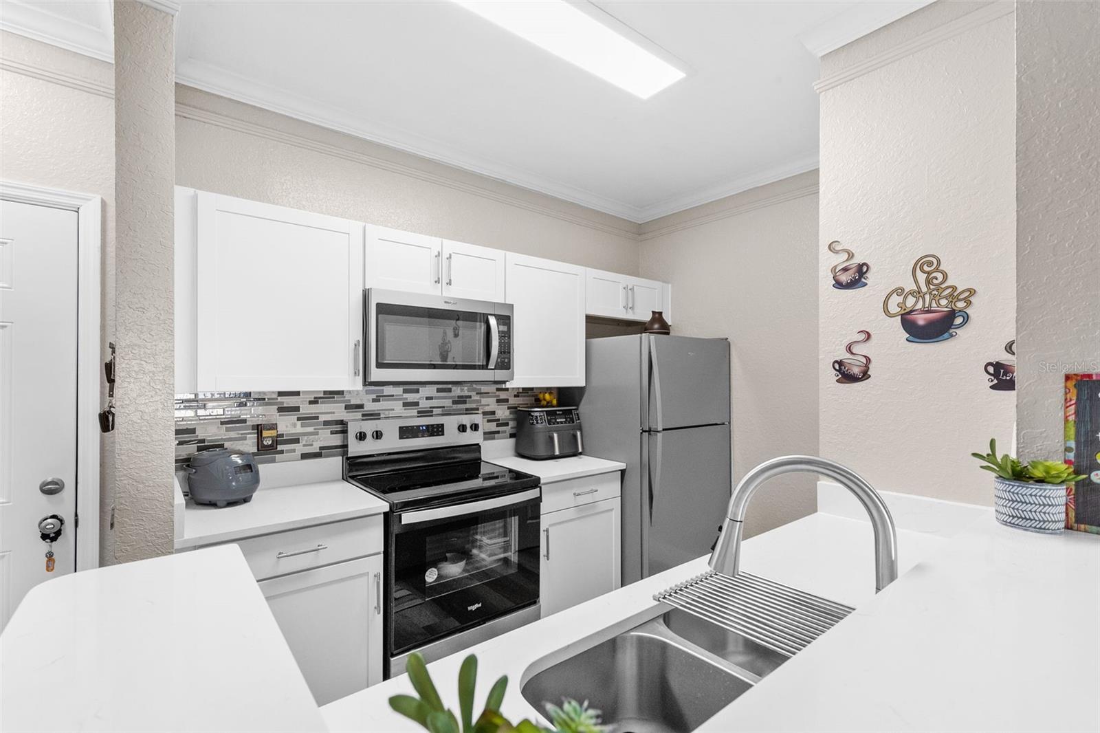 4323 BAYSIDE VILLAGE DR #105, TAMPA, FL — photo 19