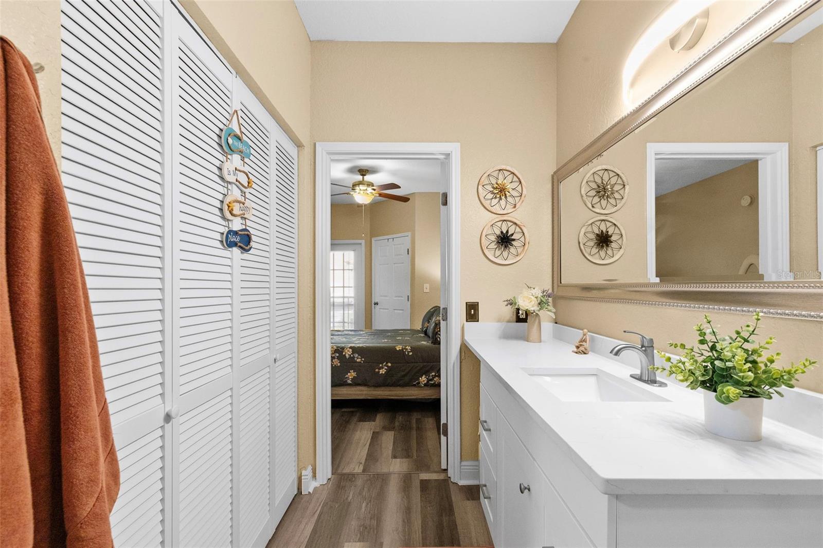 4323 BAYSIDE VILLAGE DR #105, TAMPA, FL — photo 29