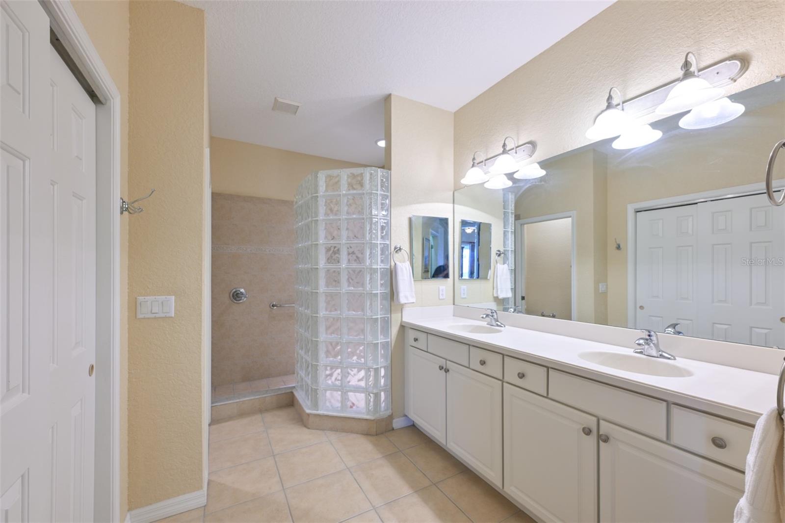 1330 EMERALD DUNES DR, SUN CITY CENTER, FL — photo 21
