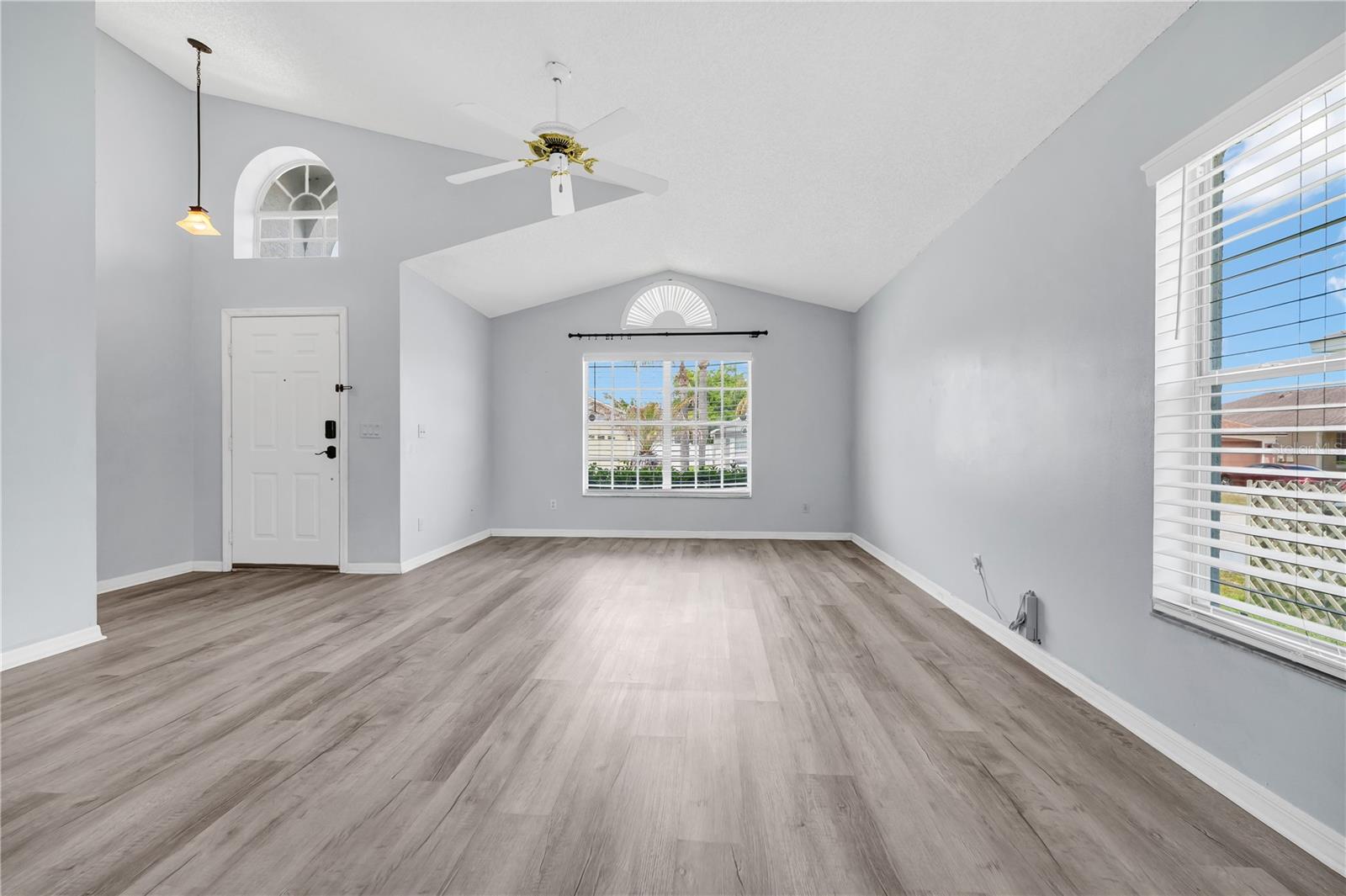 515 LAKE DAVENPORT BLVD, DAVENPORT, FL — photo 4