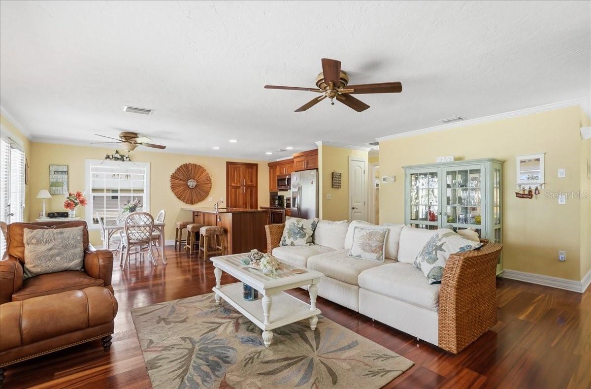 2811 GULF DR, HOLMES BEACH, FL — photo 12