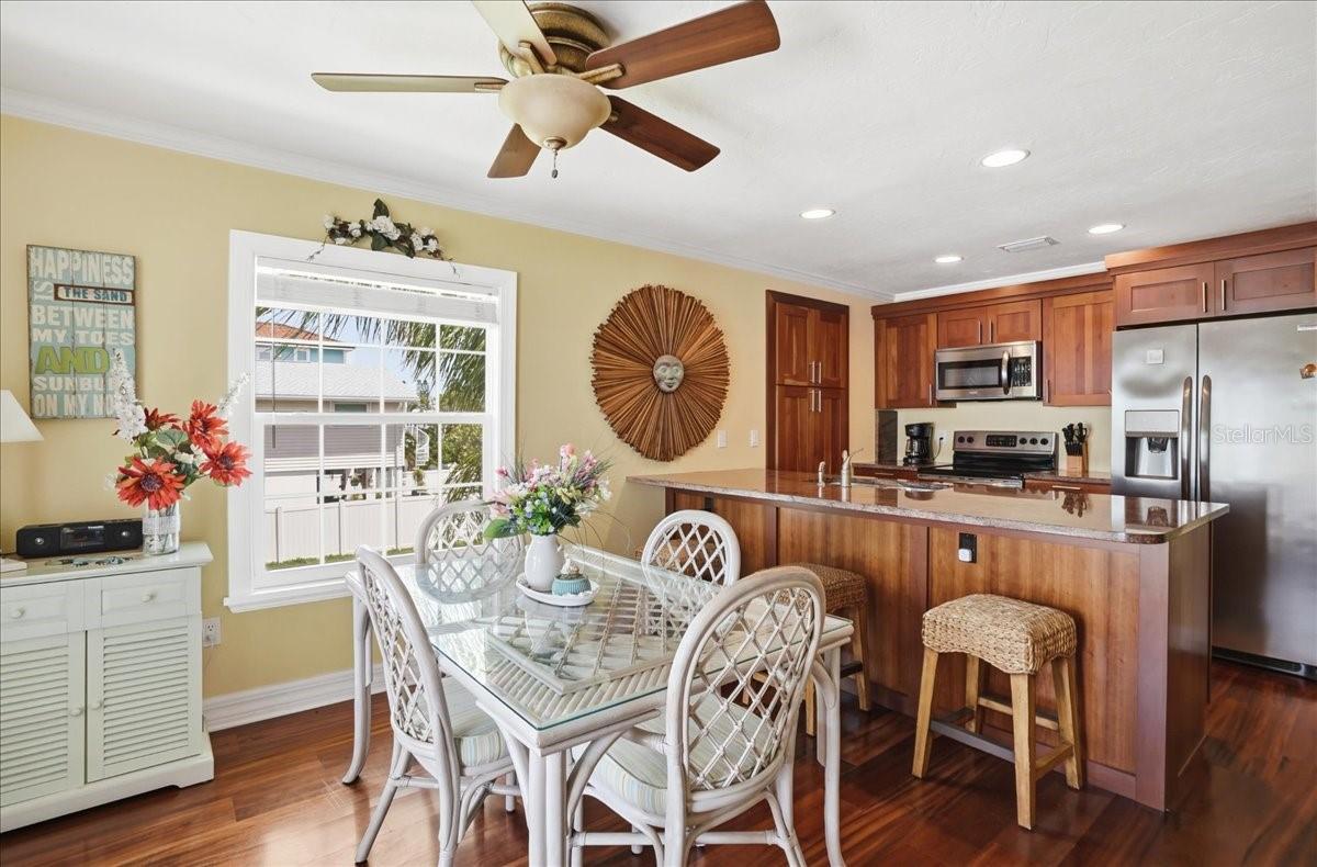 2811 GULF DR, HOLMES BEACH, FL — photo 13
