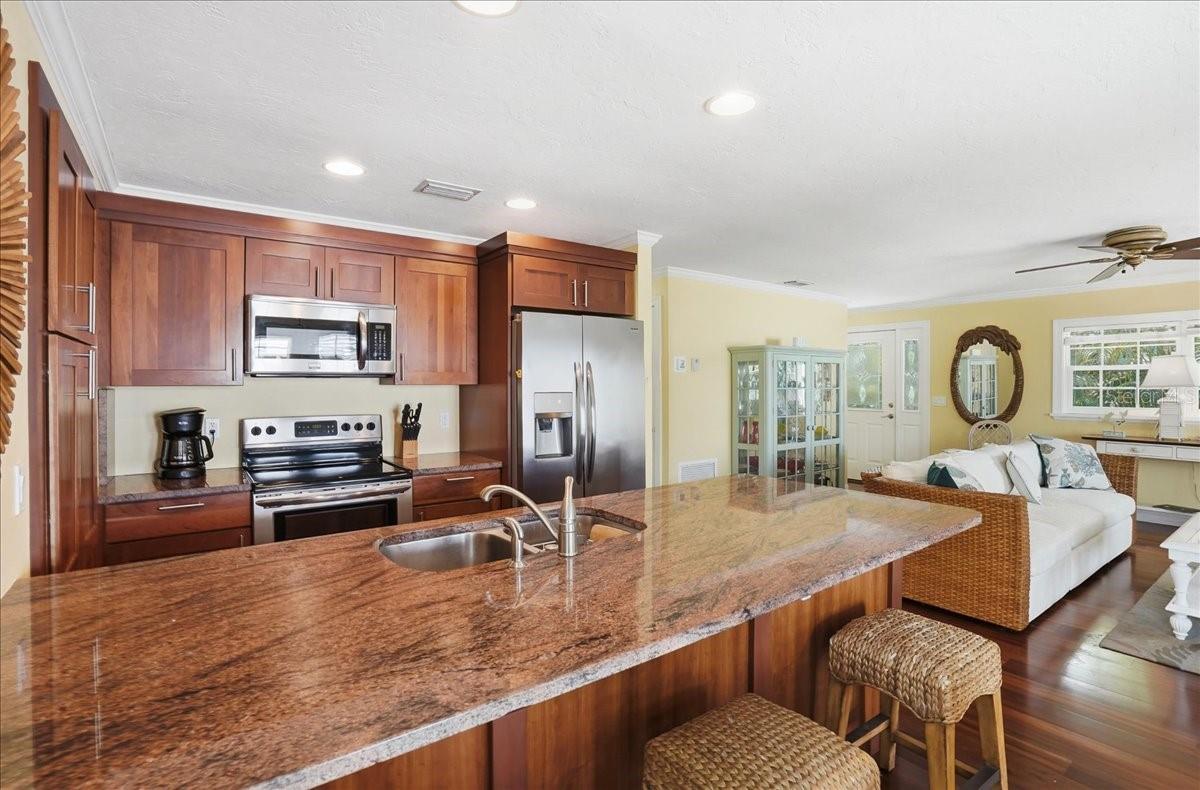 2811 GULF DR, HOLMES BEACH, FL — photo 16