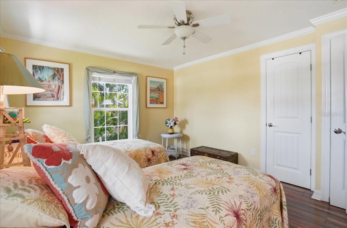 2811 GULF DR, HOLMES BEACH, FL — photo 26