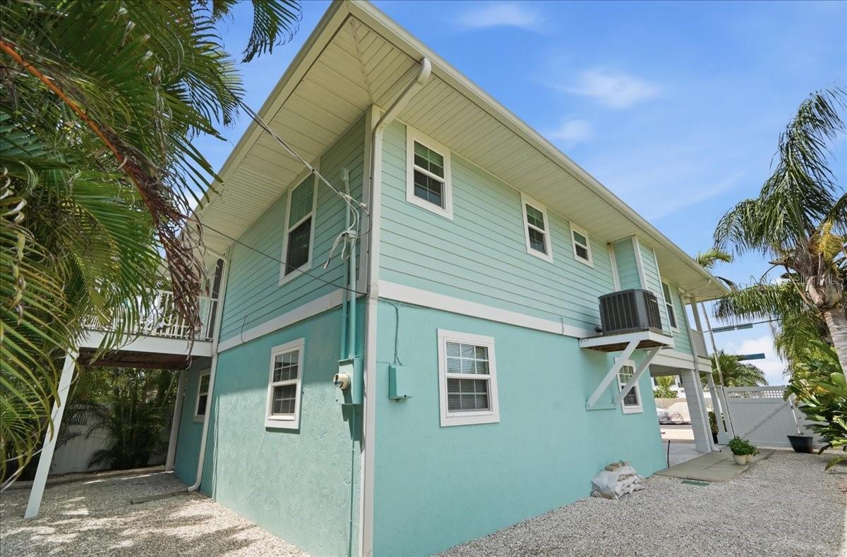2811 GULF DR, HOLMES BEACH, FL — photo 41
