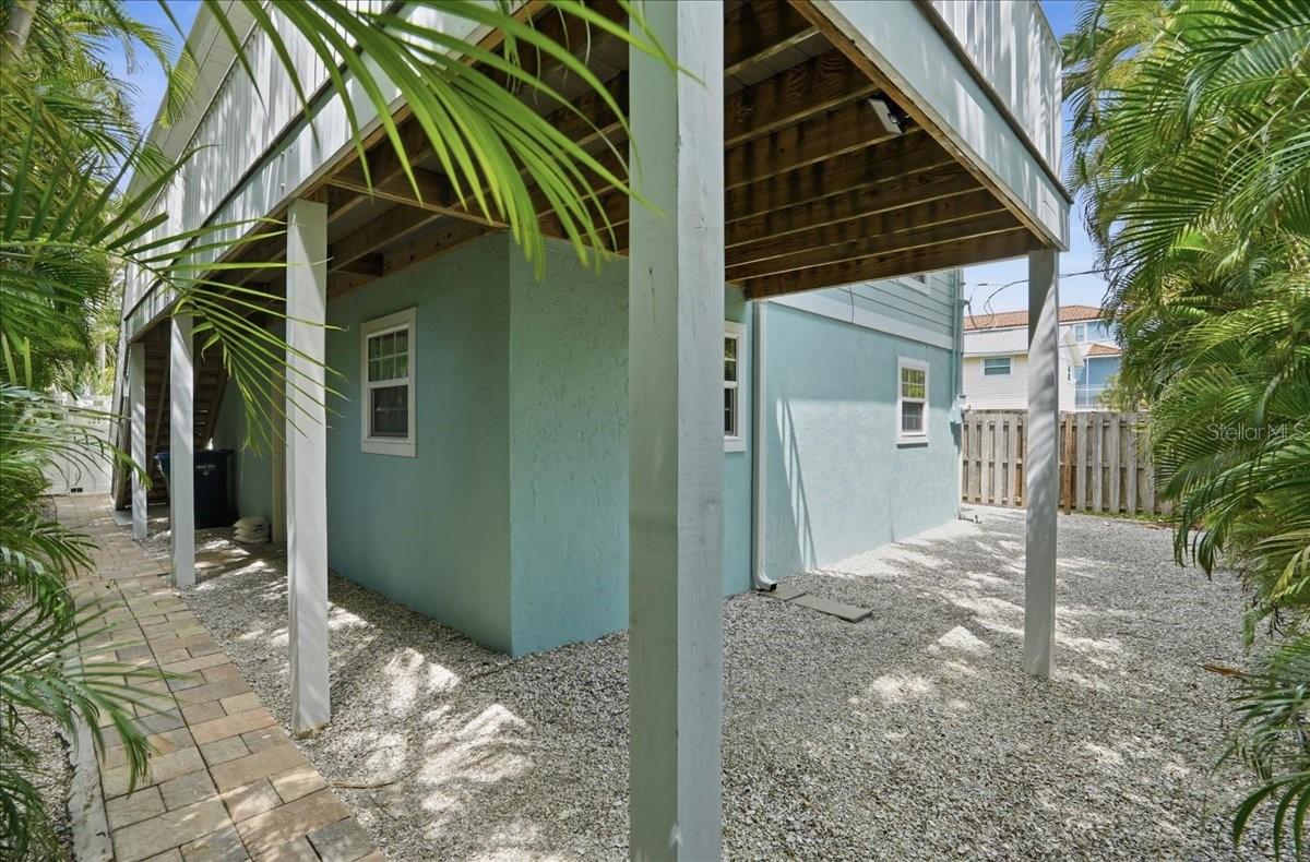2811 GULF DR, HOLMES BEACH, FL — photo 45