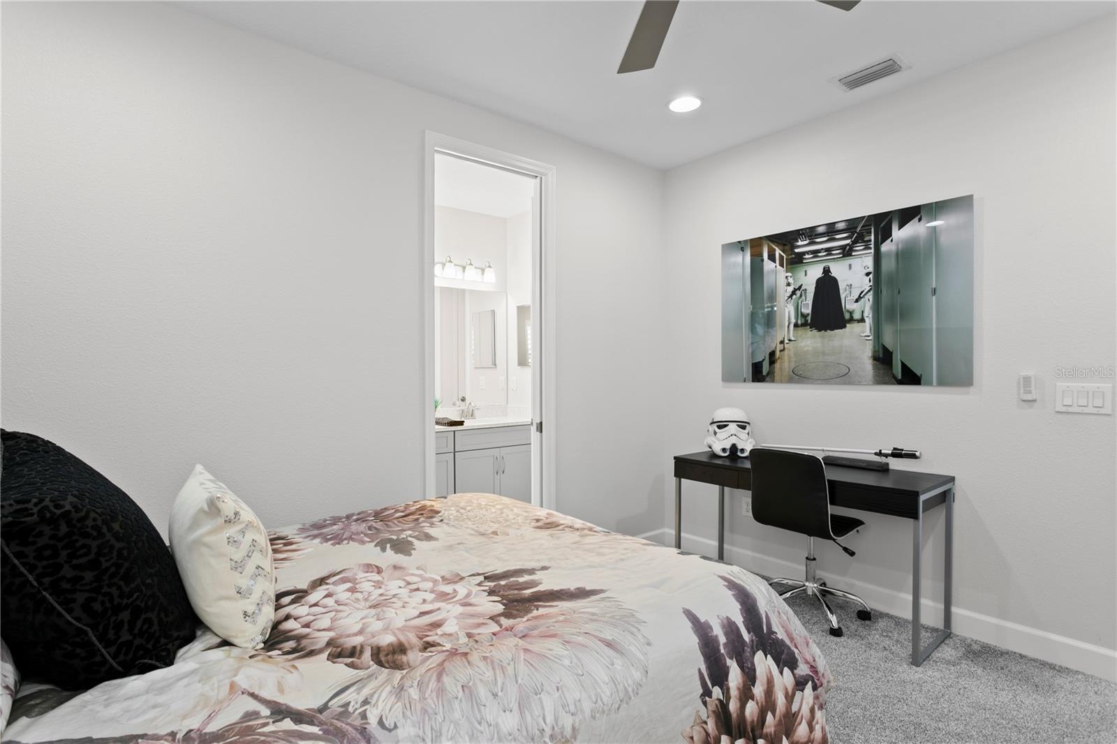 7865 MARSH POINTE DR, TAMPA, FL — photo 36