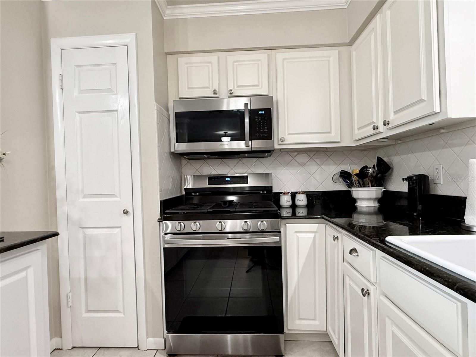 77 W LAKE DAMON DR, AVON PARK, FL — photo 14