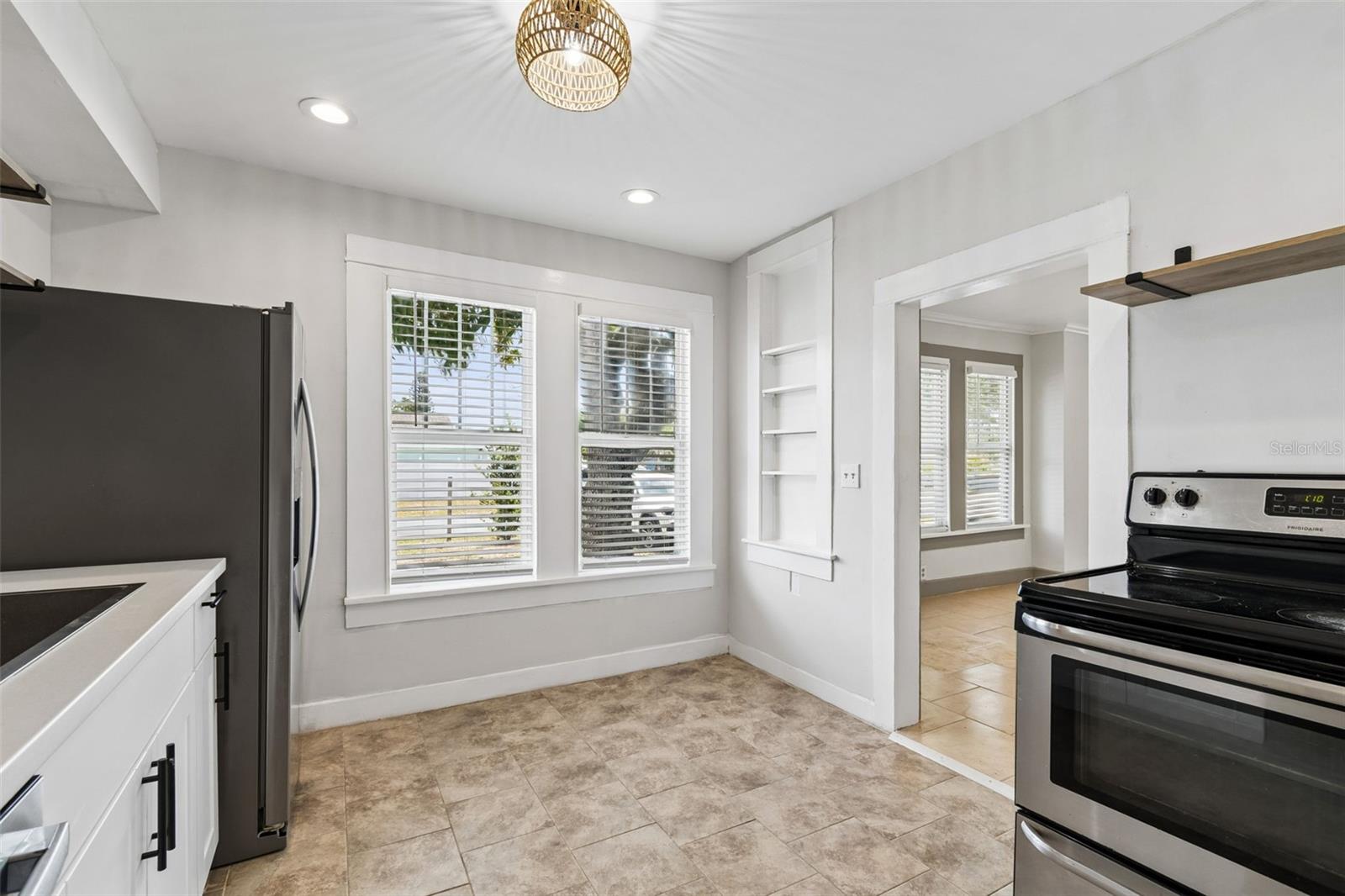 4105 18TH AVE S, ST PETERSBURG, FL — photo 9