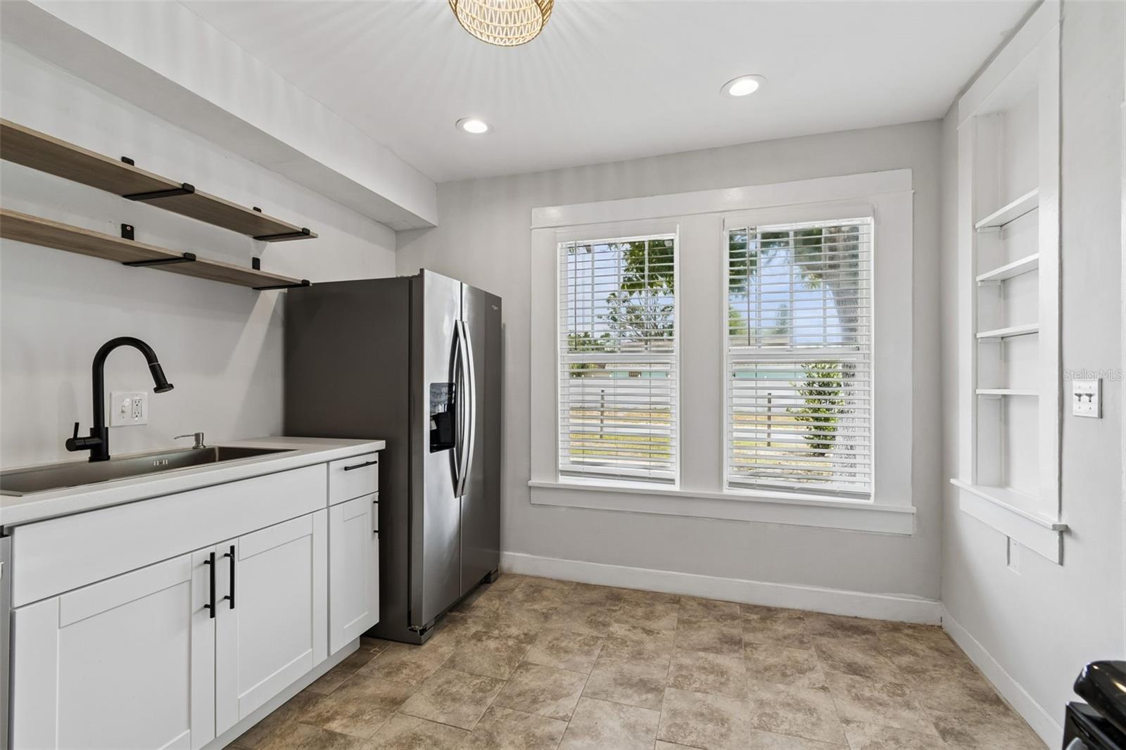 4105 18TH AVE S, ST PETERSBURG, FL — photo 10
