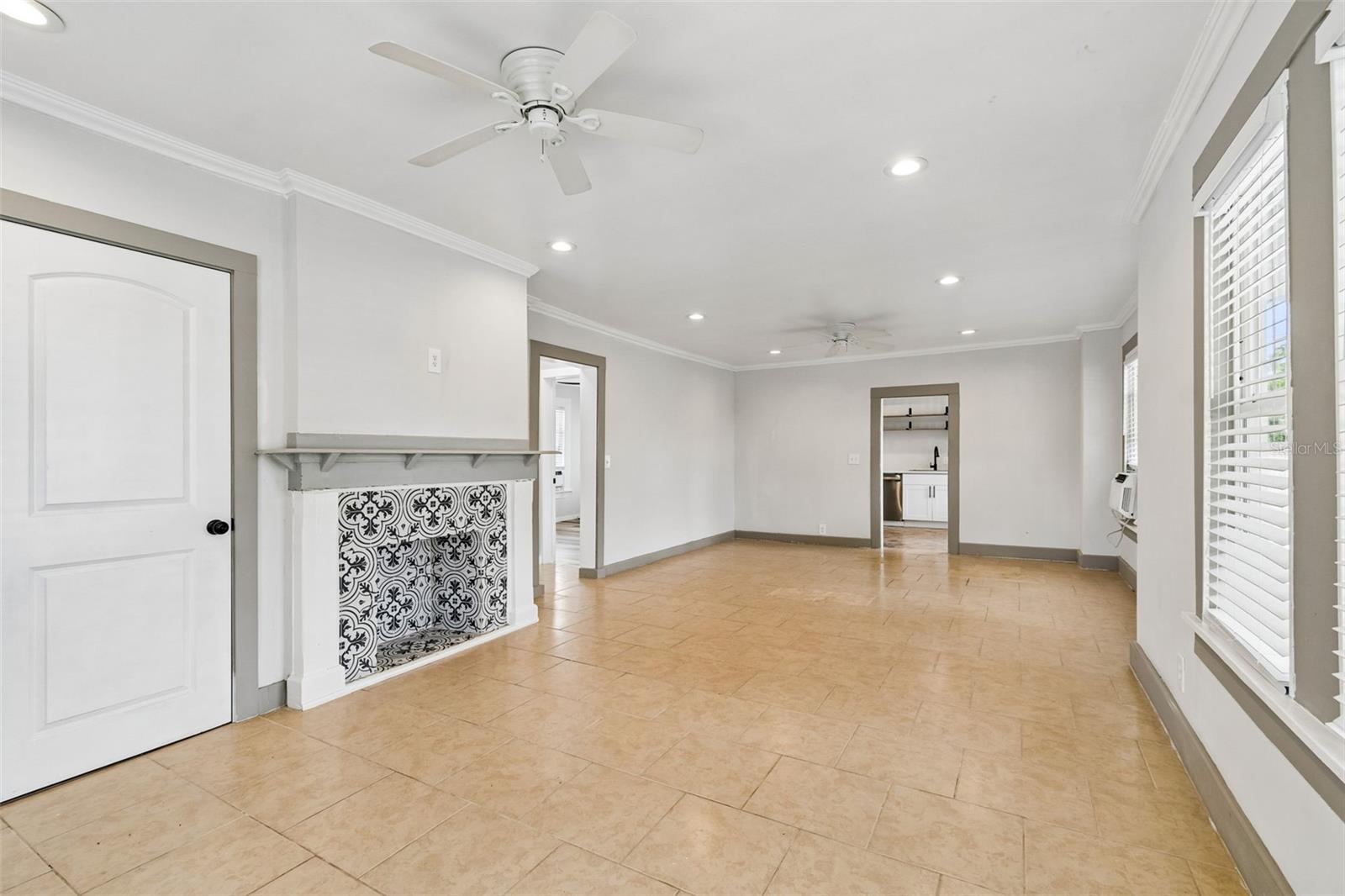 4105 18TH AVE S, ST PETERSBURG, FL — photo 23