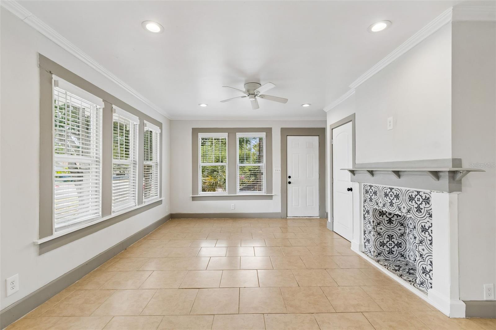 4105 18TH AVE S, ST PETERSBURG, FL — photo 25