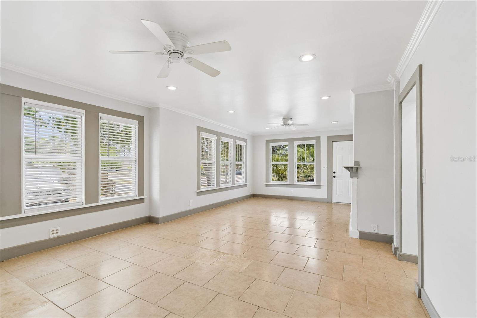 4105 18TH AVE S, ST PETERSBURG, FL — photo 31