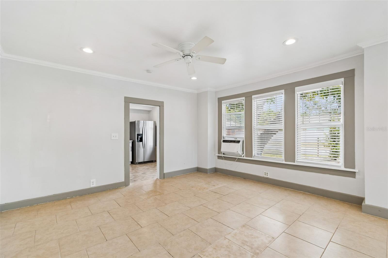 4105 18TH AVE S, ST PETERSBURG, FL — photo 32