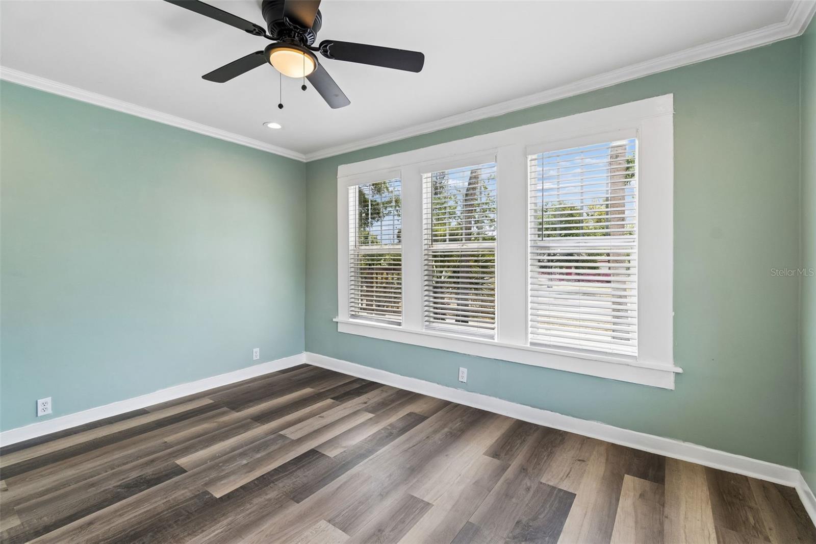 4105 18TH AVE S, ST PETERSBURG, FL — photo 42