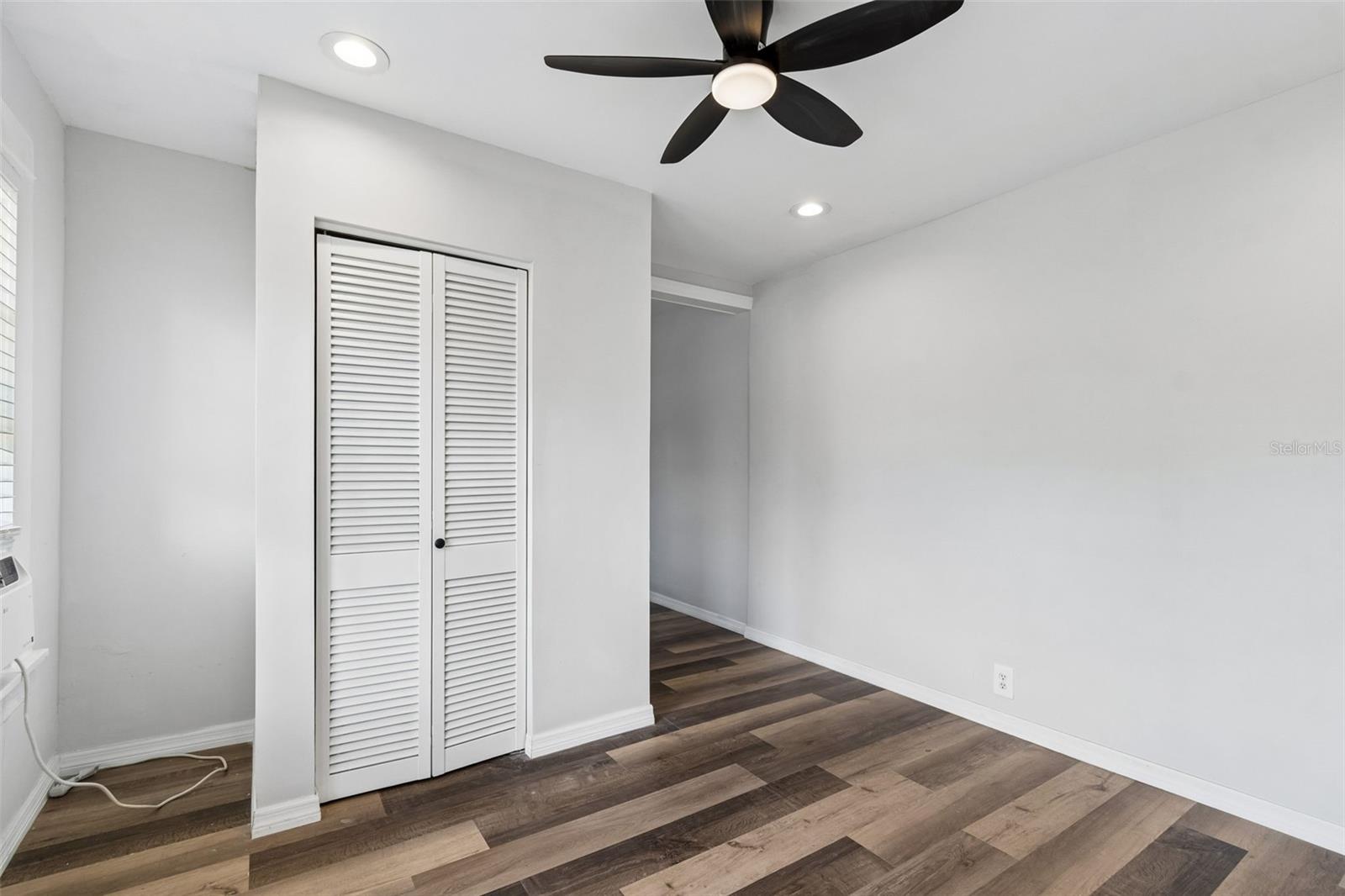4105 18TH AVE S, ST PETERSBURG, FL — photo 44