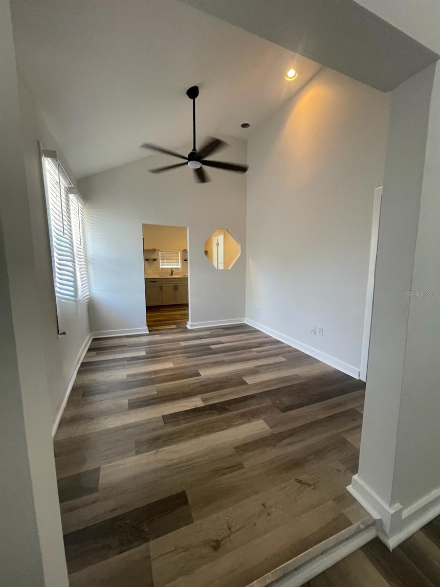 4105 18TH AVE S, ST PETERSBURG, FL — photo 61