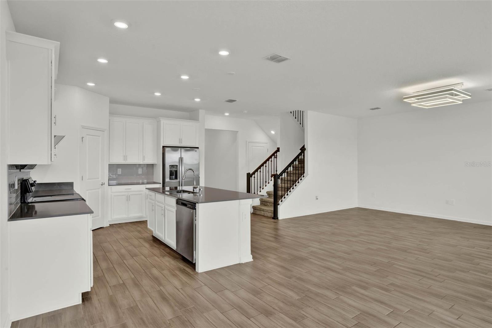8114 SAYINGS DR, WINTER GARDEN, FL — photo 10