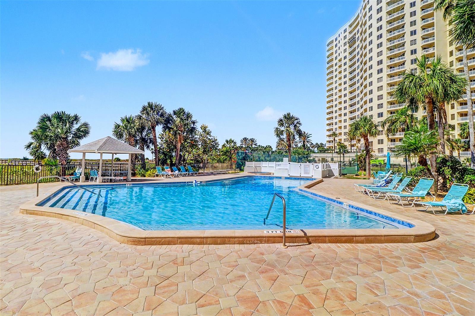 1230 GULF BLVD #404, CLEARWATER BEACH, FL — photo 3