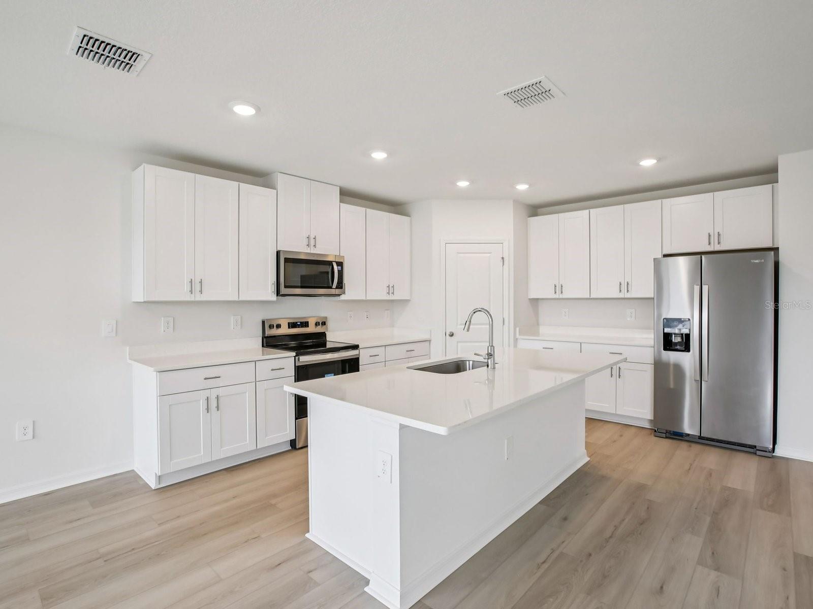10436 ABUNDANCE GROVE WAY, PARRISH, FL — photo 10