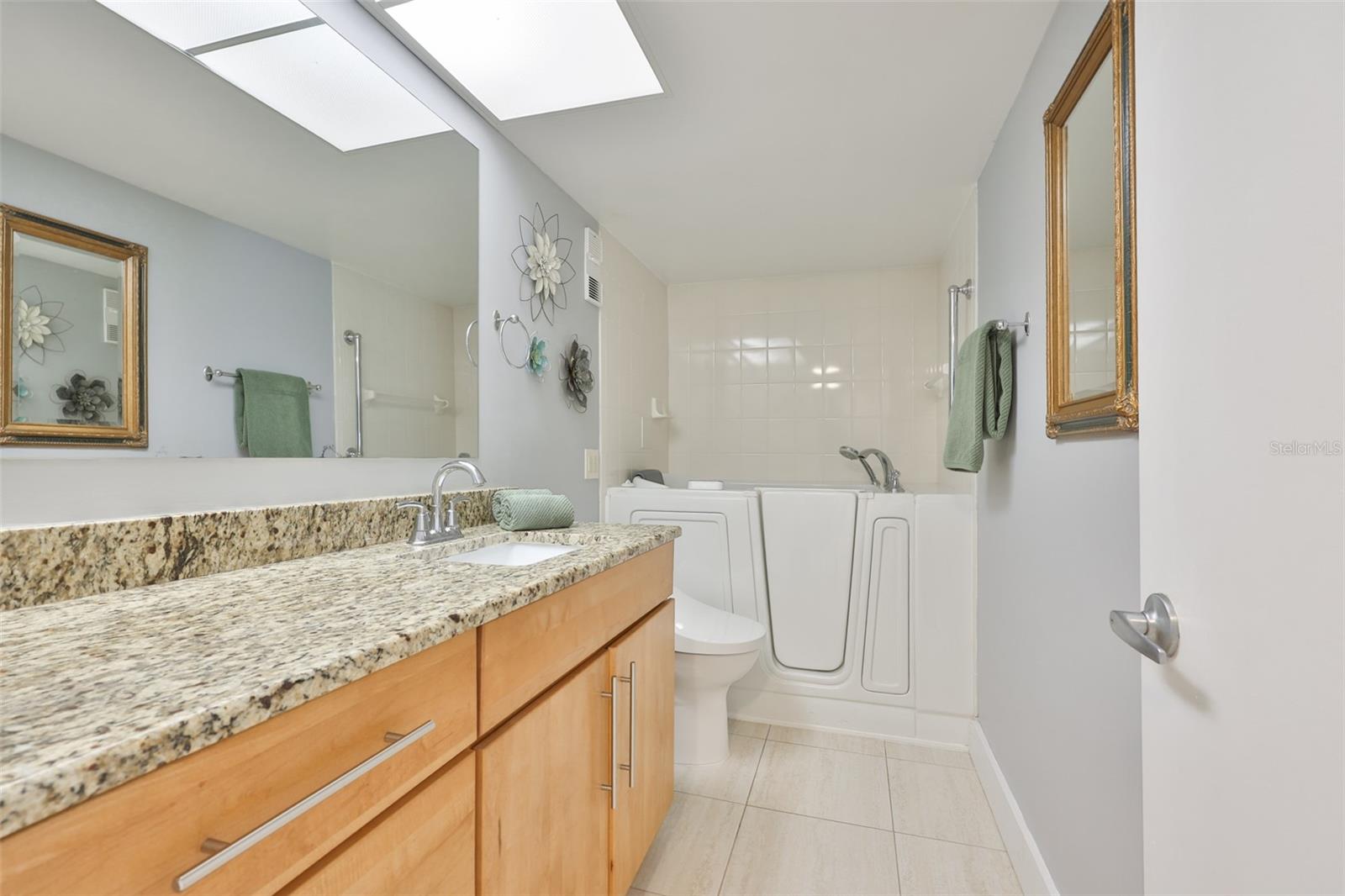 1581 GULF BLVD #103N, CLEARWATER BEACH, FL — photo 26