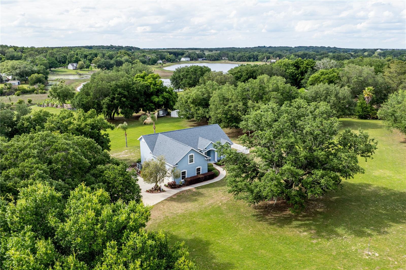 25101 TURKEY LAKE RD, HOWEY IN THE HILLS, FL