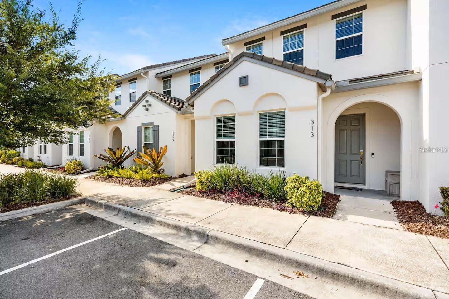 313 CAPTIVA DR, DAVENPORT, FL