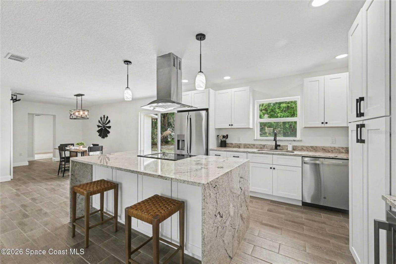 2678 PINE AVE, MIMS, FL — photo 9