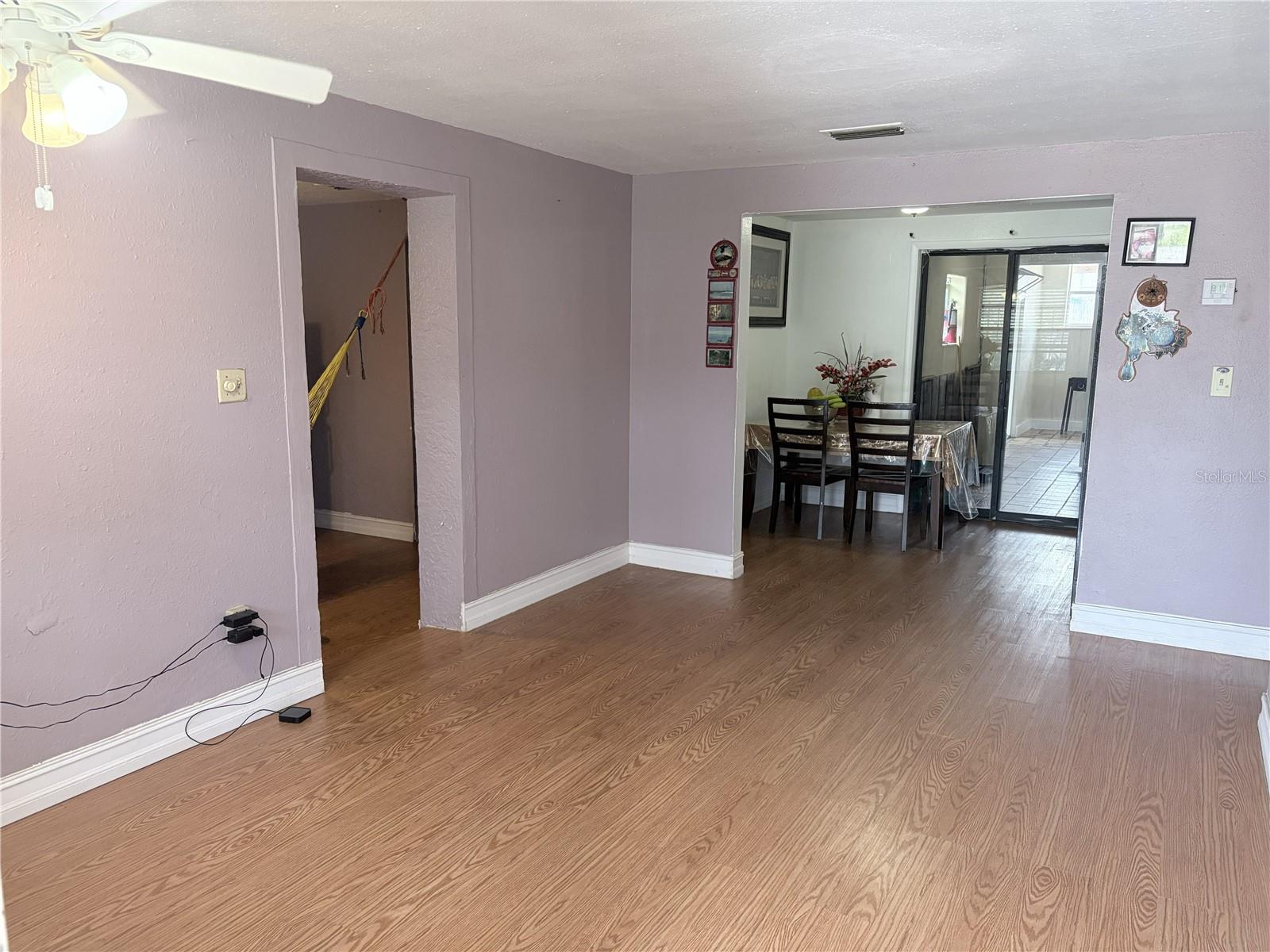 4802 E CURTIS ST, TAMPA, FL — photo 2
