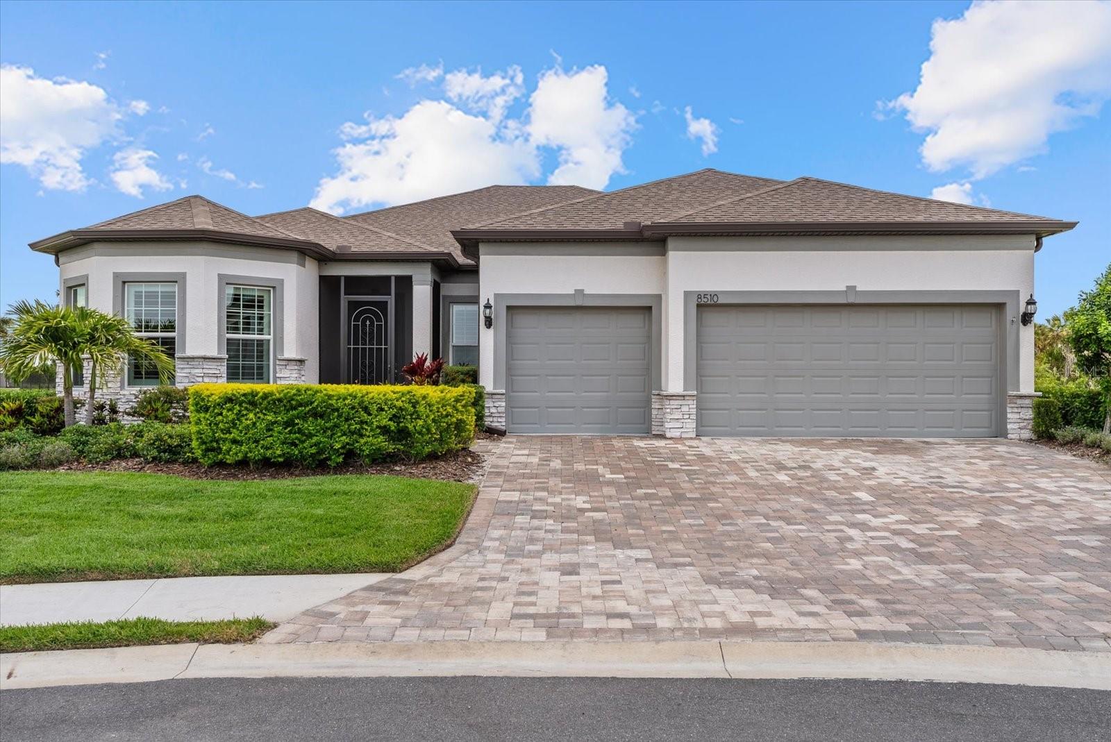 8510 COASTAL PALMS GLN, PARRISH, FL