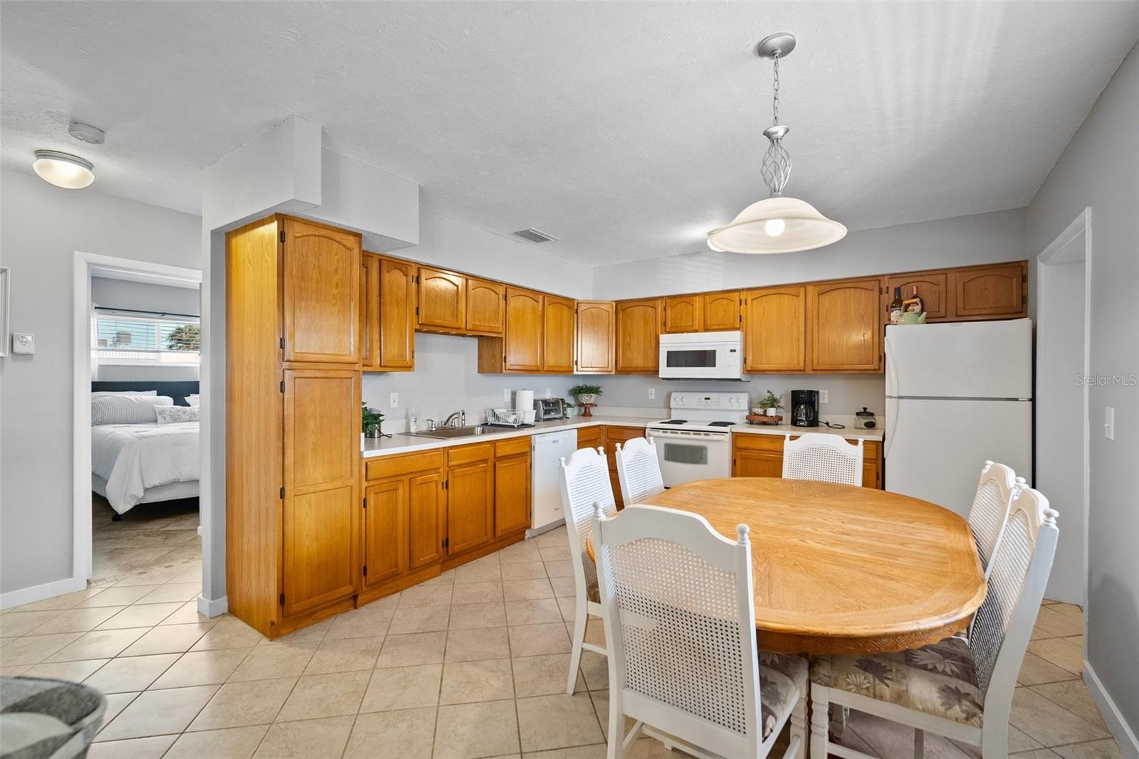 380 BASE AVE E #202, VENICE, FL — photo 4