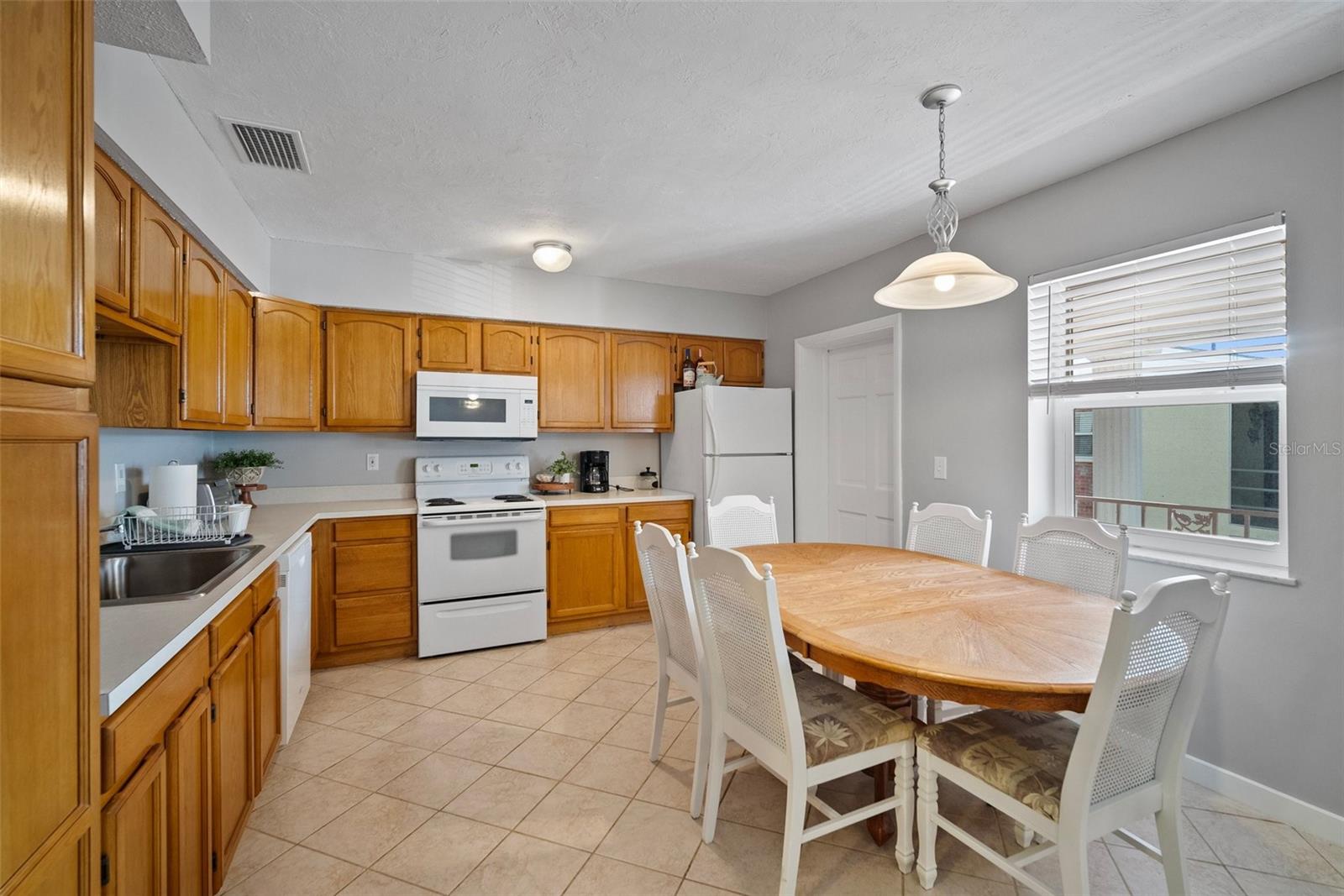 380 BASE AVE E #202, VENICE, FL — photo 6