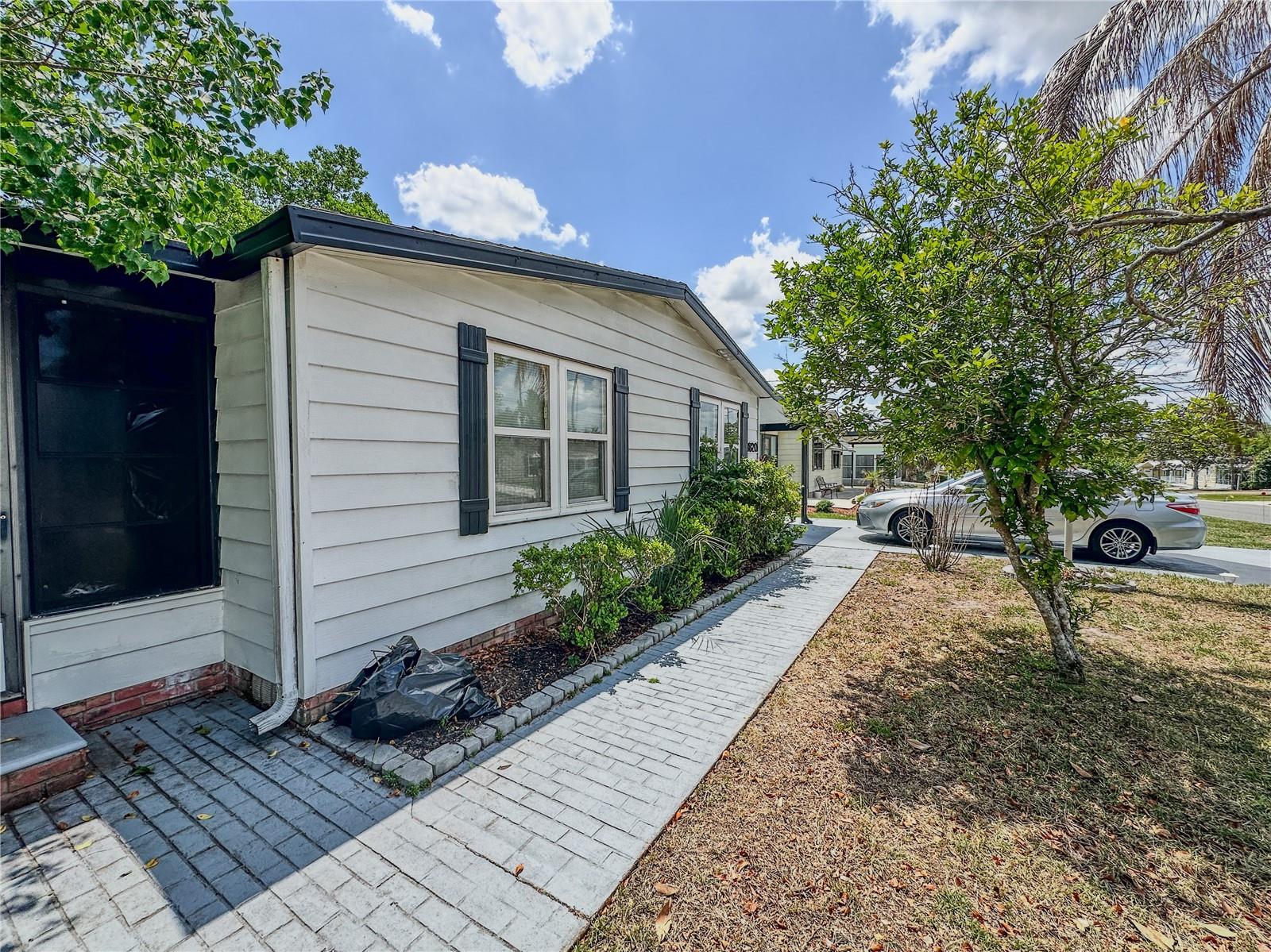1820 W SCHWARTZ BLVD, LADY LAKE, FL — photo 10