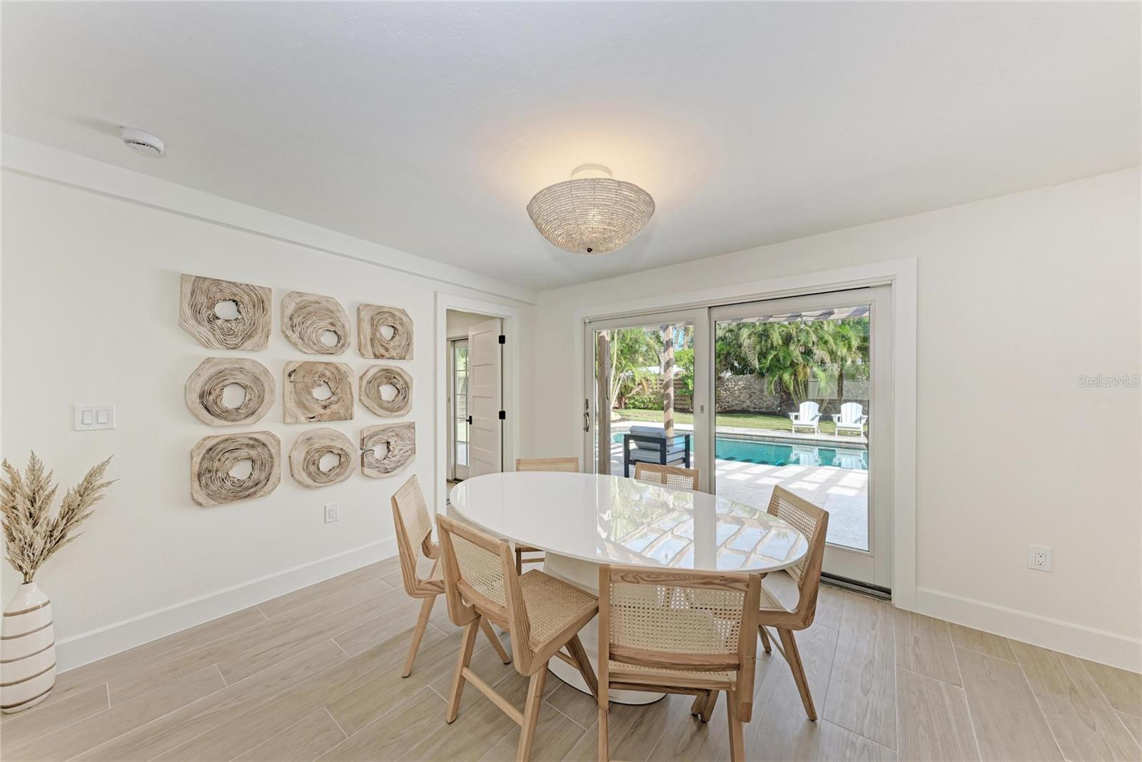431 ISLAND CIR, SARASOTA, FL — photo 18