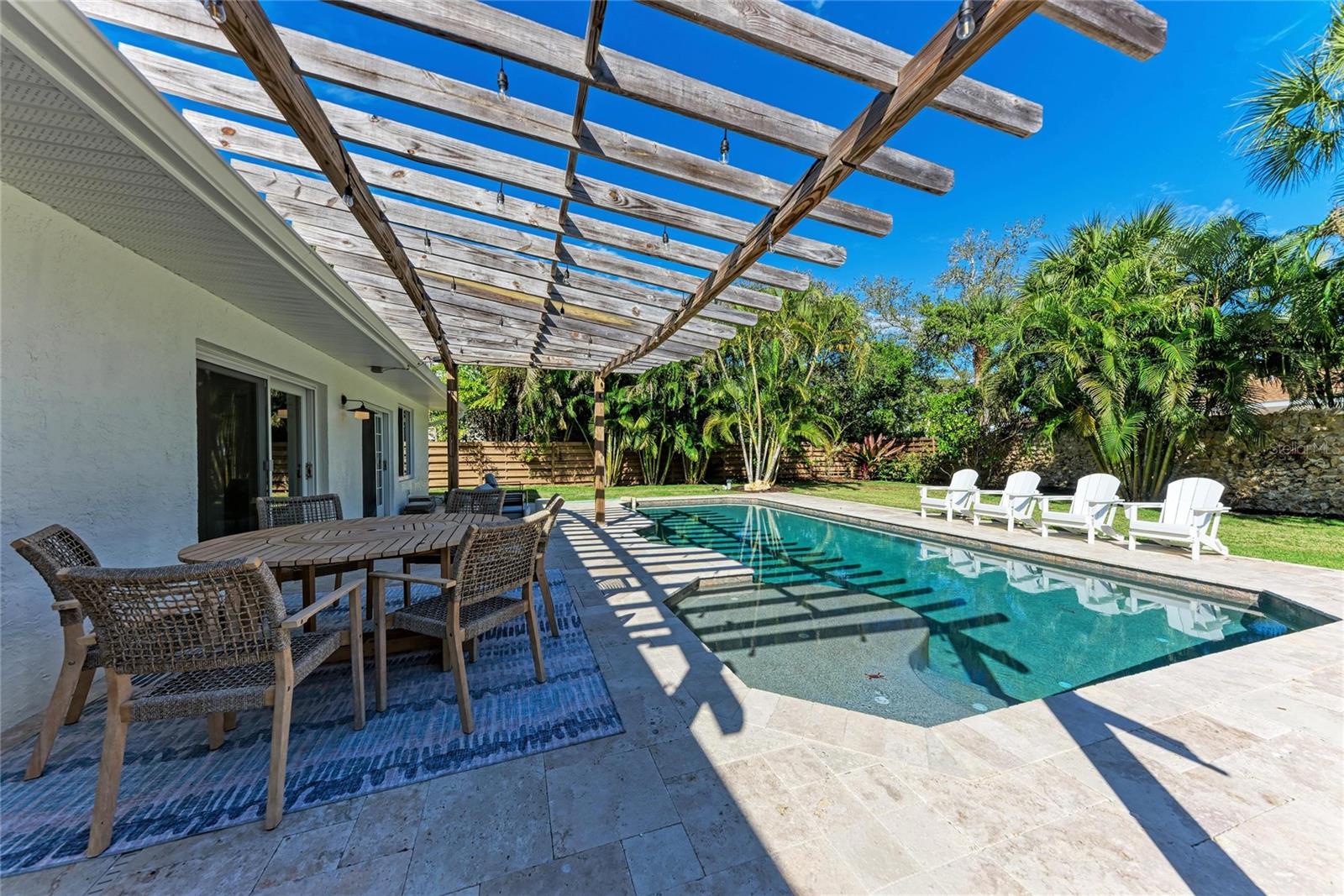 431 ISLAND CIR, SARASOTA, FL — photo 46