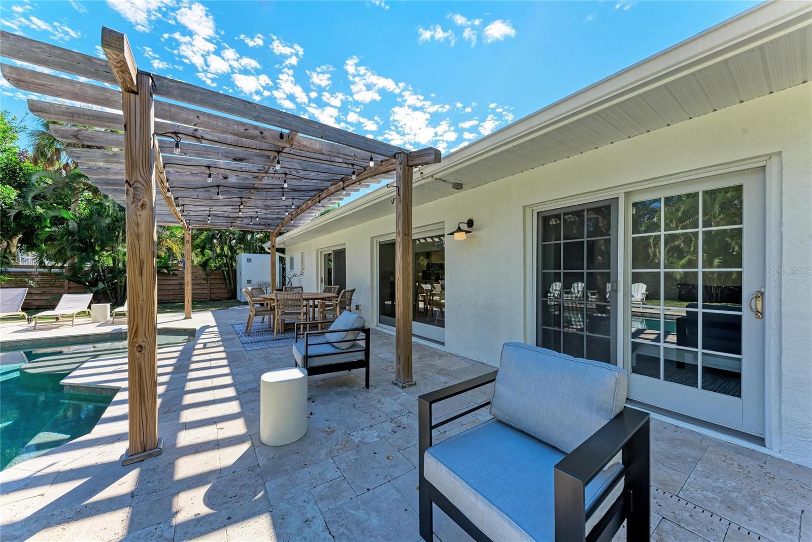 431 ISLAND CIR, SARASOTA, FL — photo 49