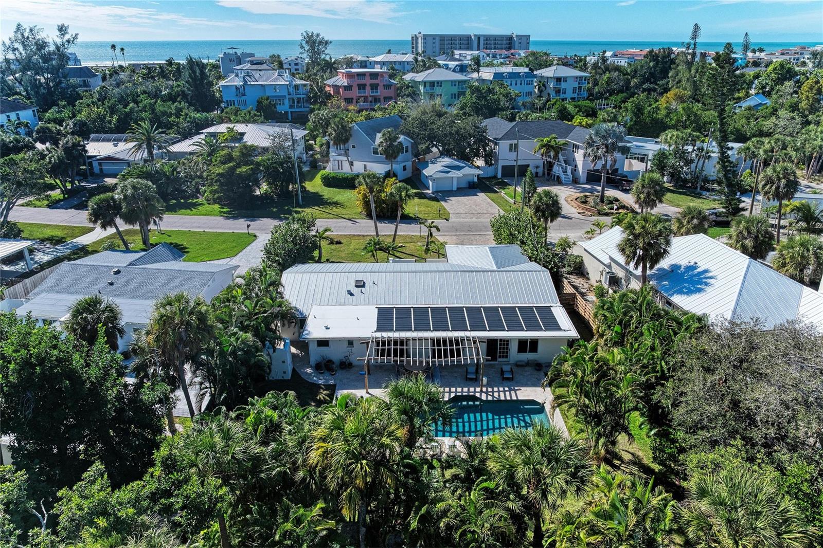 431 ISLAND CIR, SARASOTA, FL — photo 51