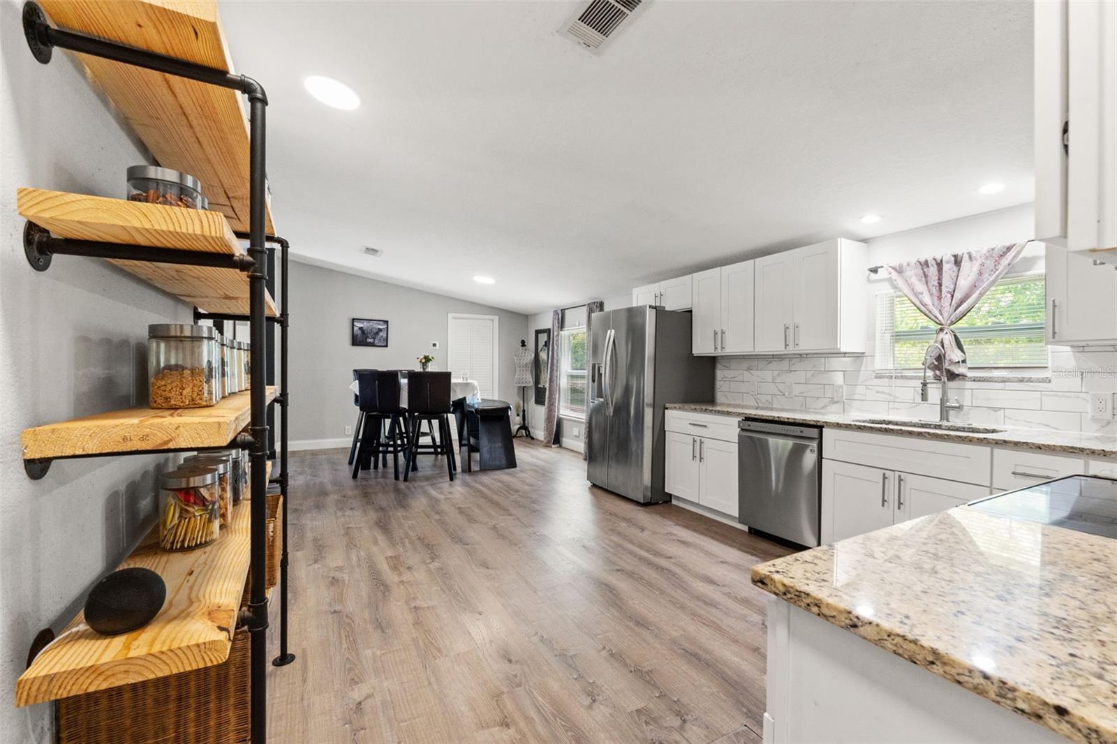 6886 W EDGEWOOD LN, HOMOSASSA, FL — photo 9