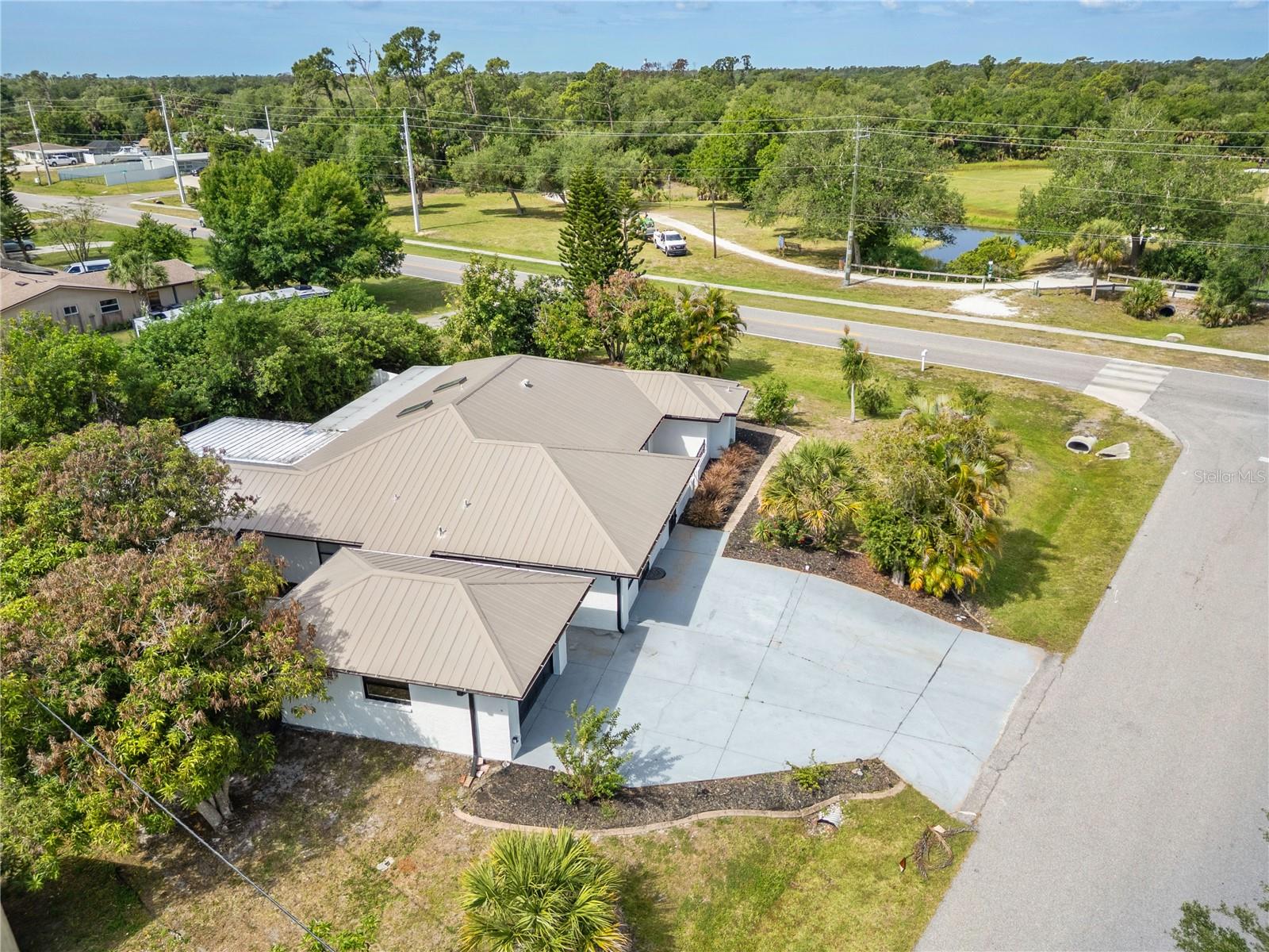19723 MIDWAY BLVD, PORT CHARLOTTE, FL — photo 36
