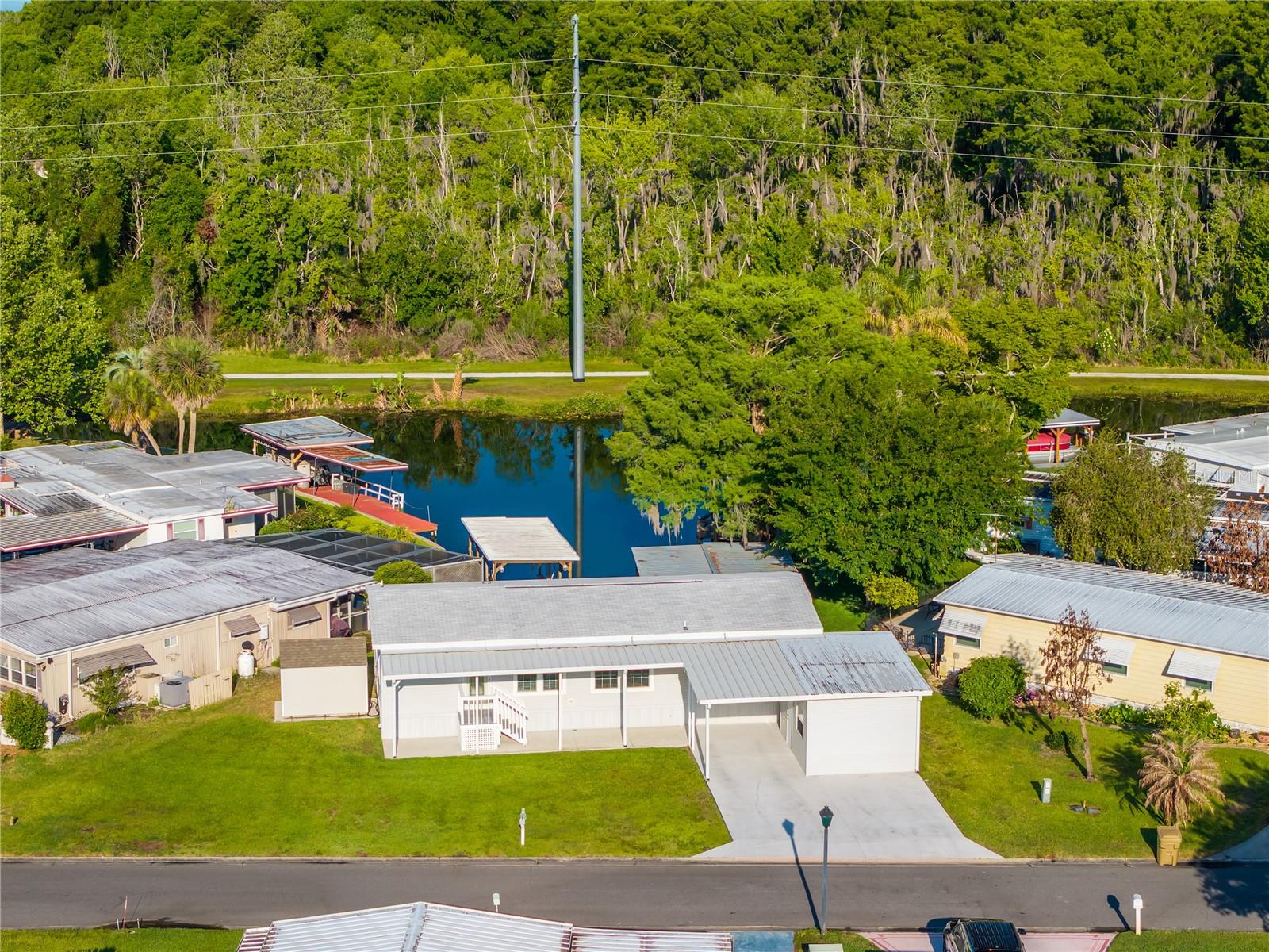 31609 TERRACE DR, TAVARES, FL