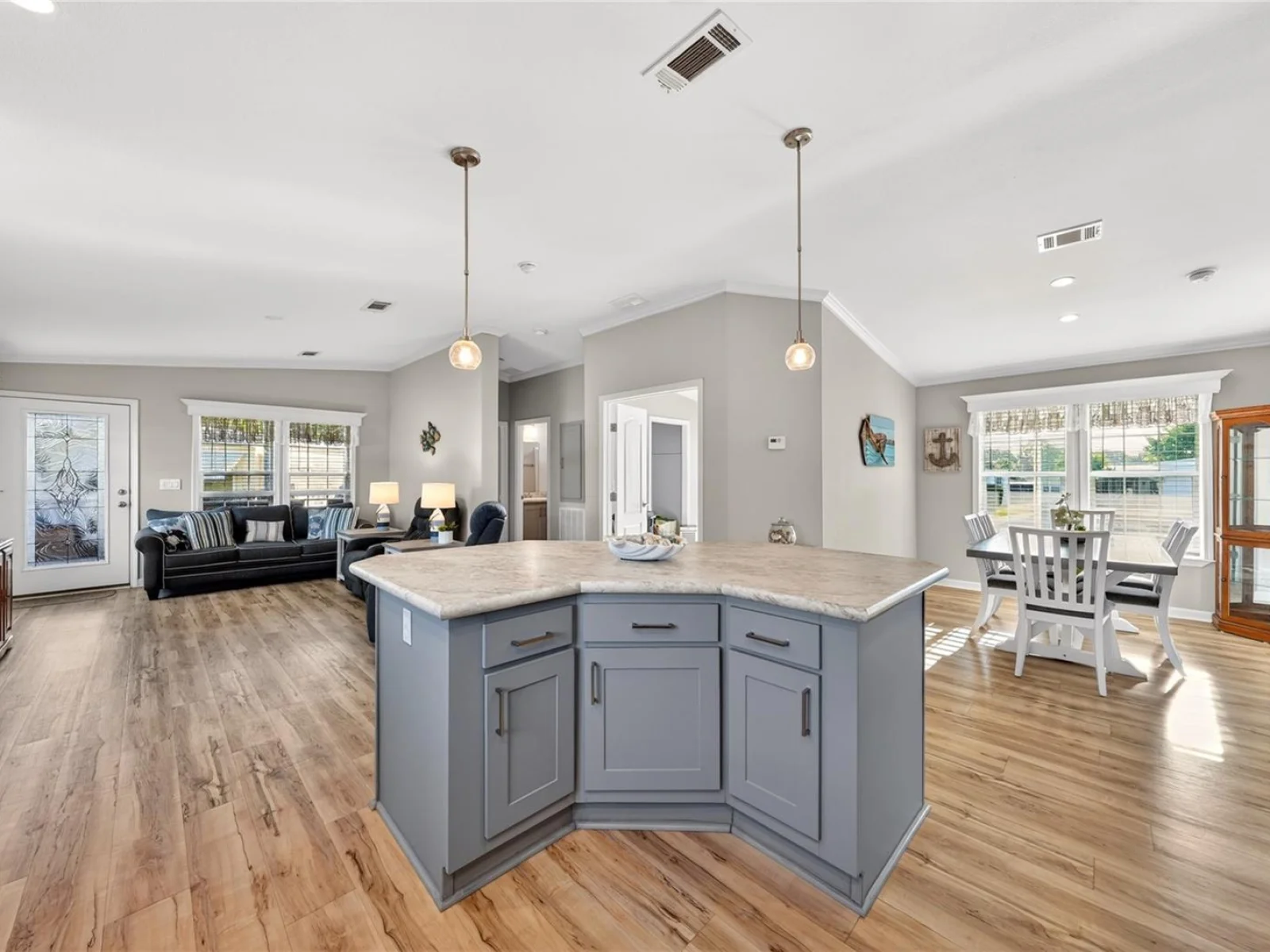 31609 TERRACE DR, TAVARES, FL — photo 32