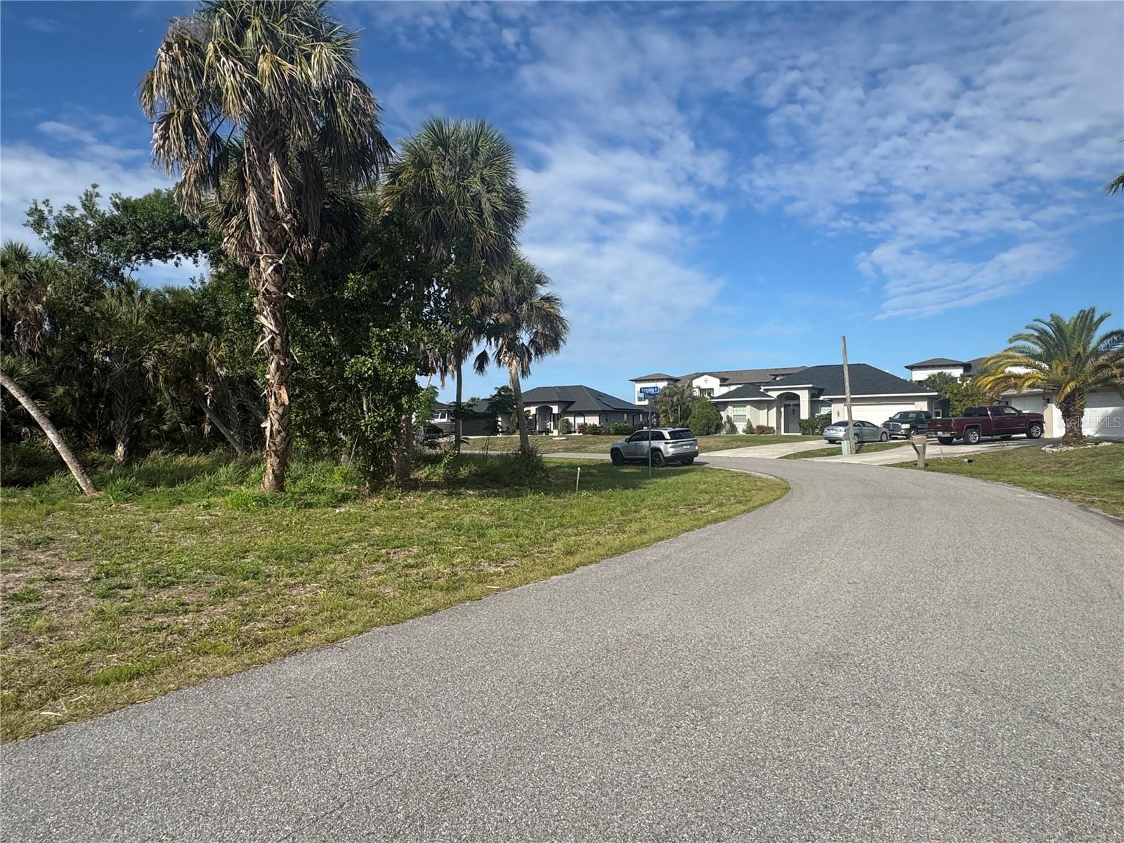 Lot 1 MULGRAVE AVE, NORTH PORT, FL — photo 3