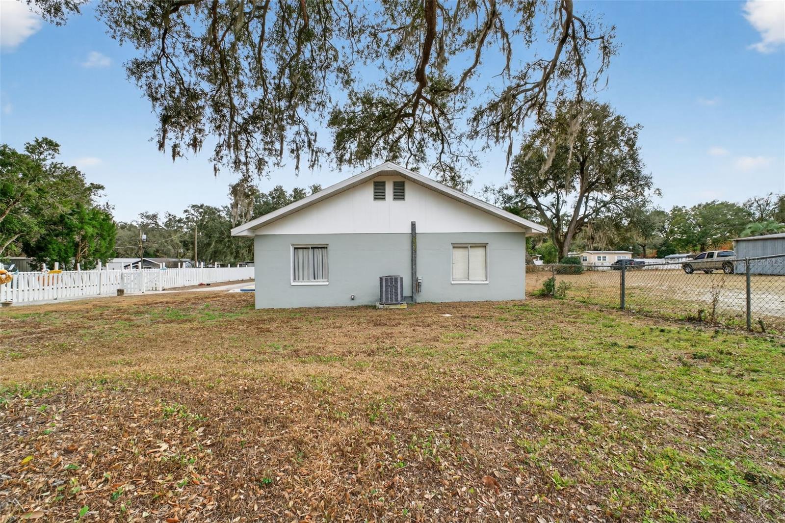 39243 LIZABETH CIR, ZEPHYRHILLS, FL — photo 54