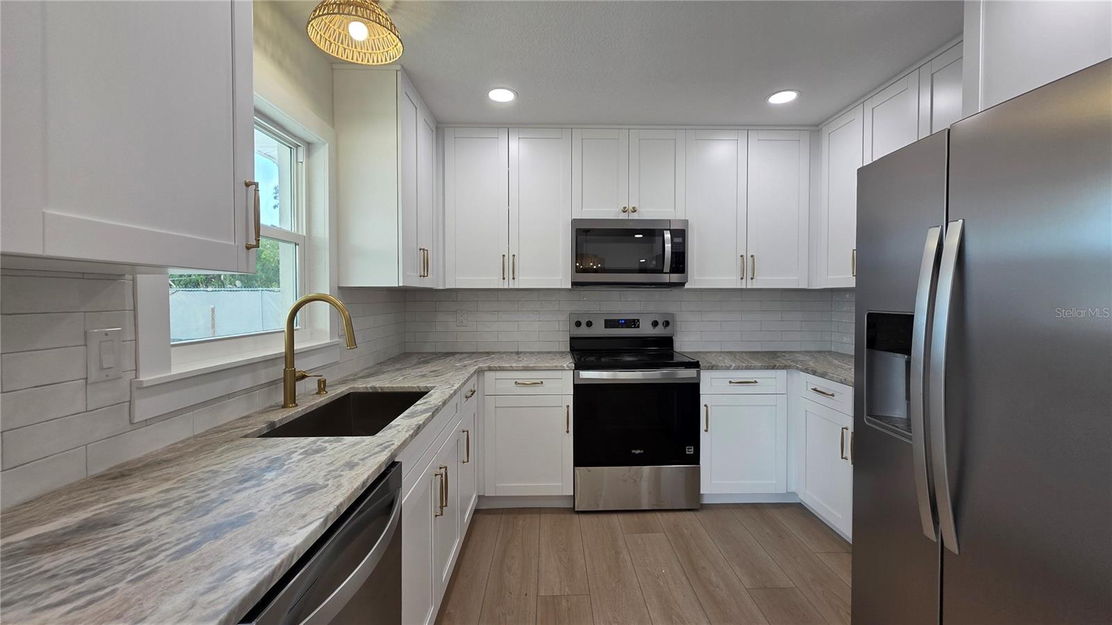 6817 11TH AVE NW, BRADENTON, FL — photo 3