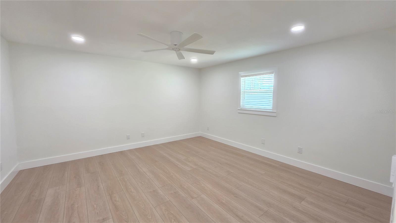 6817 11TH AVE NW, BRADENTON, FL — photo 8