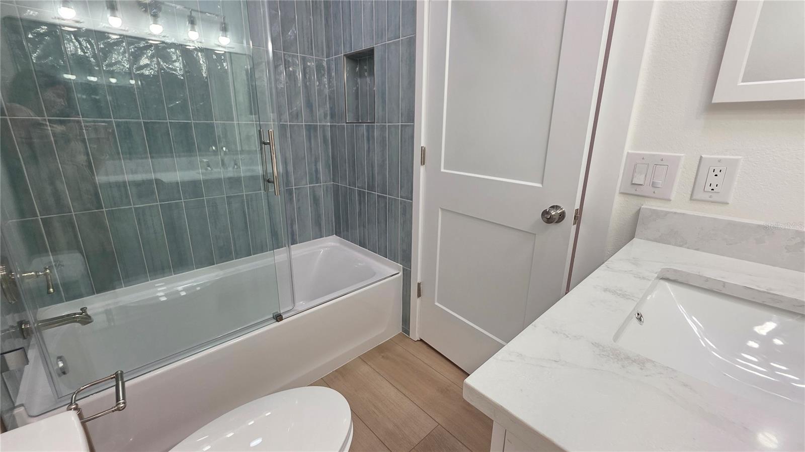 6817 11TH AVE NW, BRADENTON, FL — photo 9