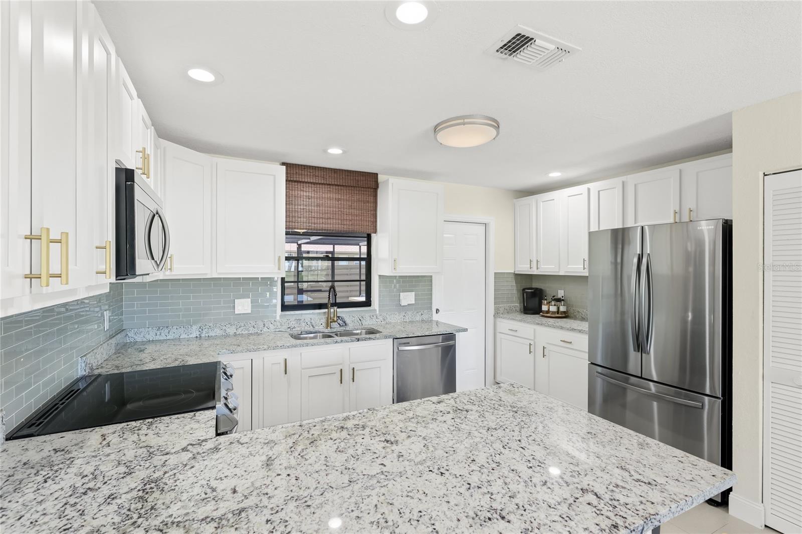 6513 29TH AVE W, BRADENTON, FL — photo 9