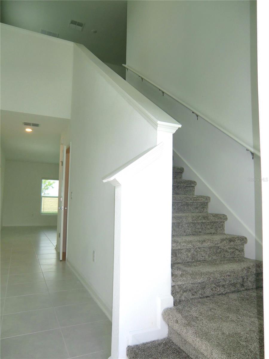 2731 RUNNERS CIR, CLERMONT, FL — photo 8