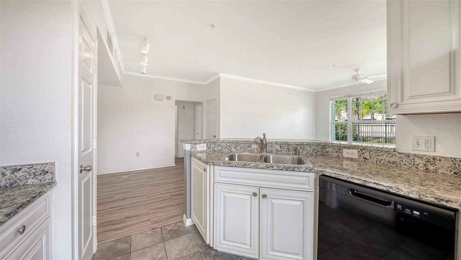 5501 ROSEHILL RD #105, SARASOTA, FL — photo 16